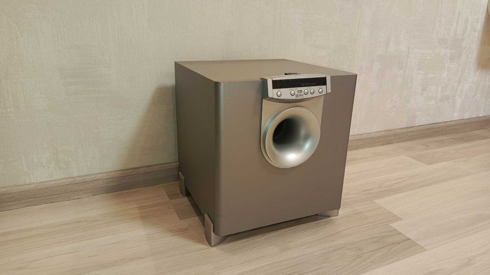 Активный сабвуфер JBL ESC Xcite