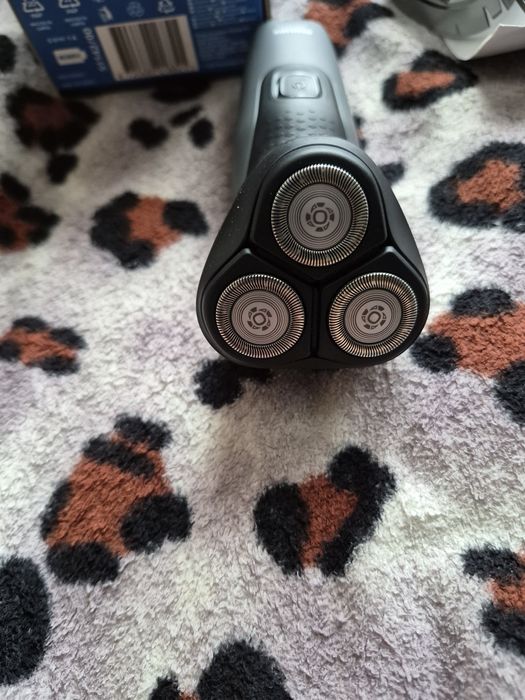 Електробритва Philips S1142/00