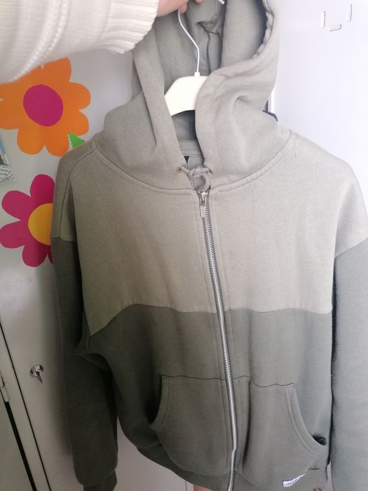 Roupa desportiva verde