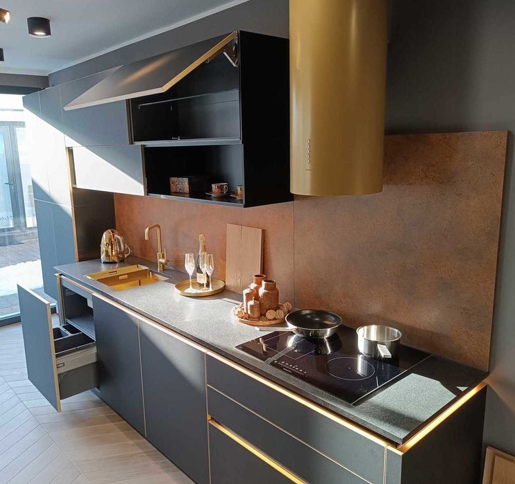 Kuchnie niemieckie Nolte -wyprzedaż– model Flair, blat granit w cenie