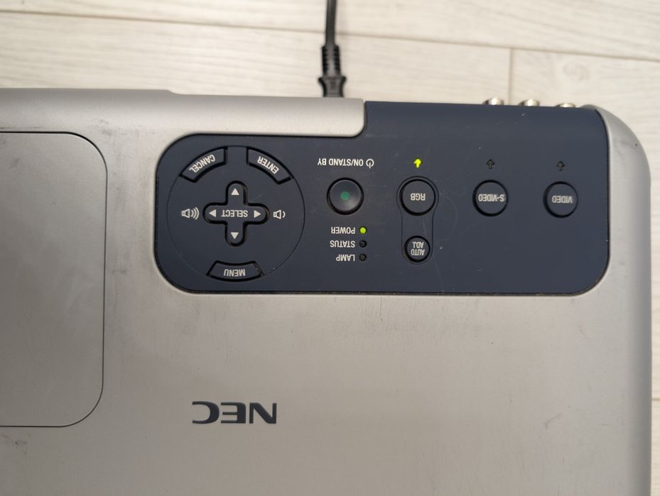 Проектор NEC VT 660 100-120/200-240V