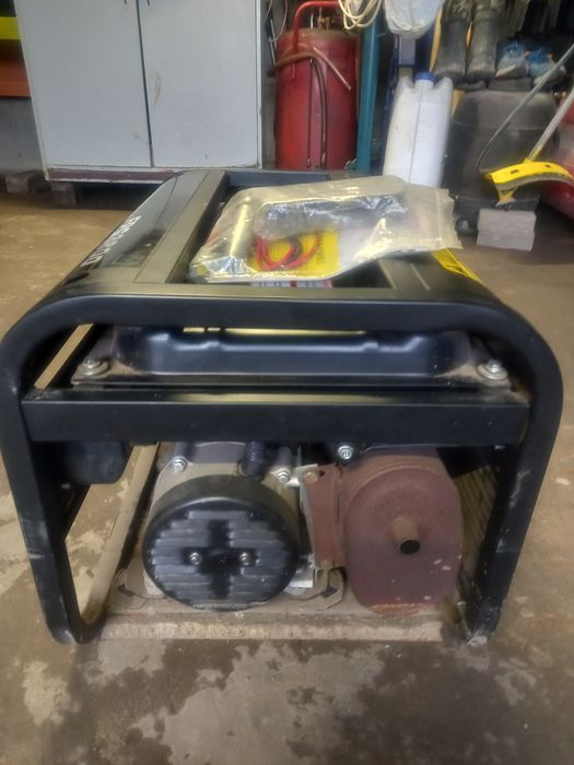 Генератор Firman