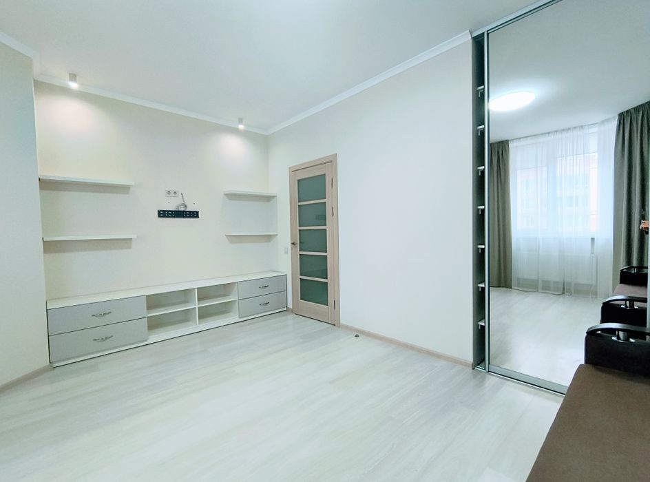 Єоселя! Простора 2 кім квартира в ЖК Софія