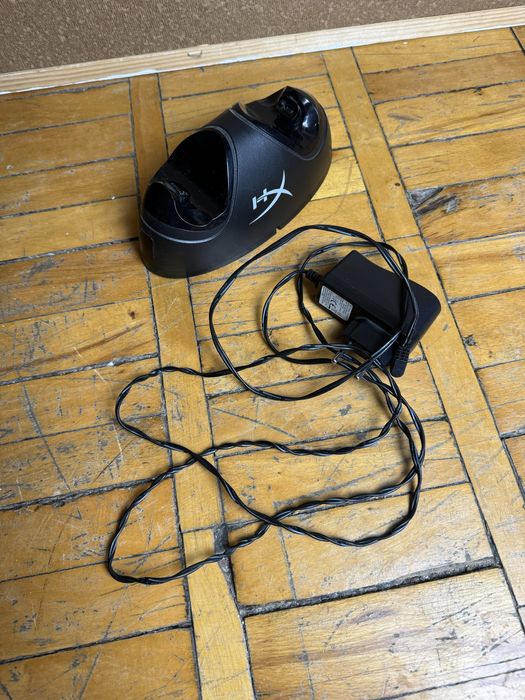 Зарядна док станція для джойстиків Hyper X для Sony PS 4