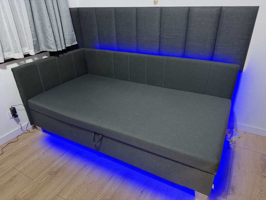 Tapczan / łóżko 100 × 200 cm z podświetleniem LED