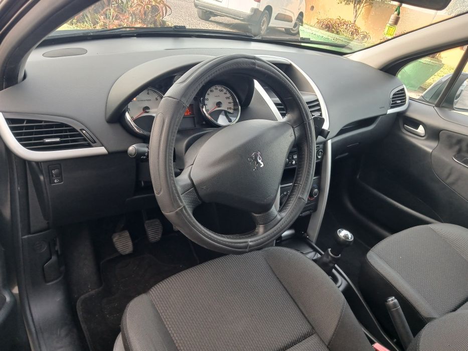 Peugeot 207 1.4 Active 95mil km