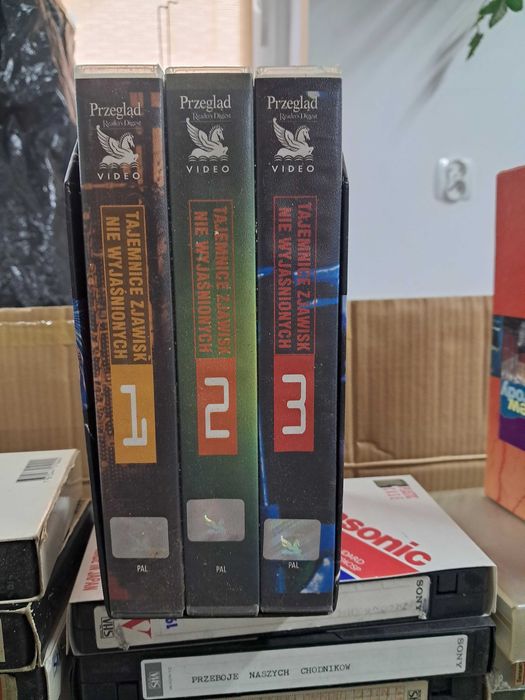 Kasety VHS zestaw