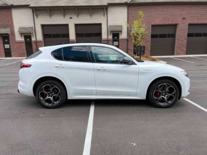 2023 Alfa Romeo Stelvio Veloce