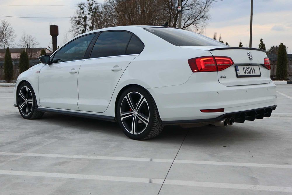 Volkswagen Jetta 2015