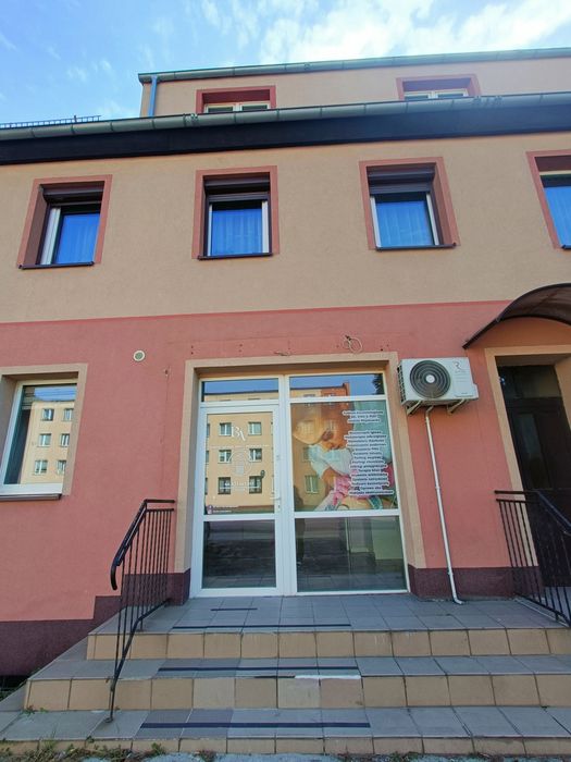 Atrakcyjny lokal na sprzedaż lub wynajem