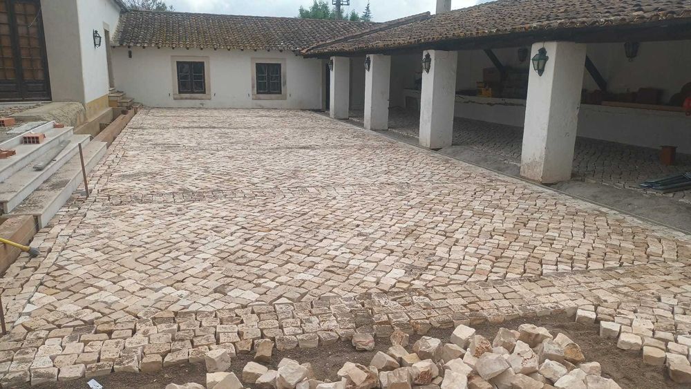 Calçada portuguesa e paver