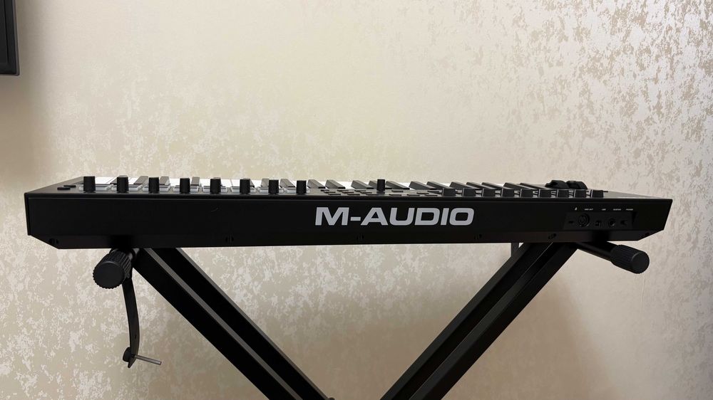 M-Audio Oxygen Pro 49 - MIDI клавіатура