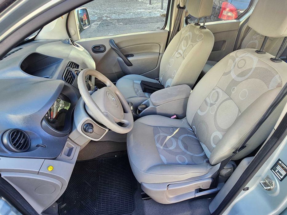 Renault Kangoo 1.5 Dci Adaptada / Rampa Para Cadeira Rodas / TPMR