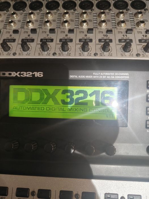 Cyfrowy Behringer DDX32/16