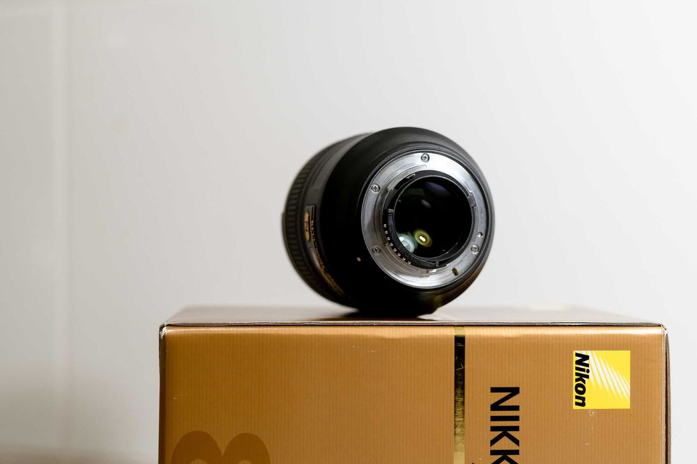 Objetiva Nikon 85mm f/1.4G (Praticamente Nova - Leia a Descrição)