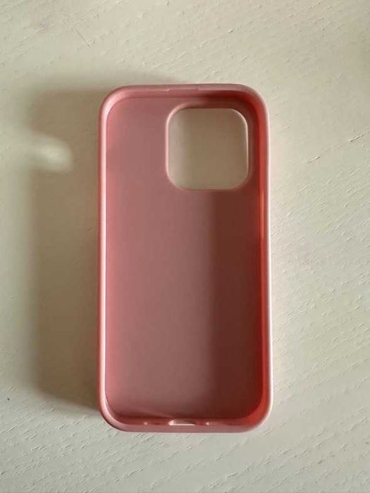 Capa Guess Cor de Rosa, como nova usada 2 vezes. Iphone 14 Pro