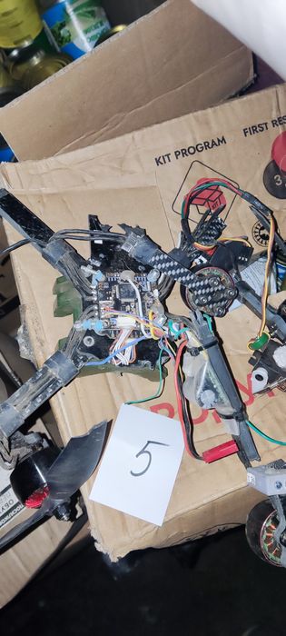 Fpv дроны в чуток ушатаном состоянии под восстановление цена 1500гр