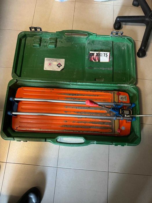 Cortador de Cerâmica RUBI TS‑60 (Profissional) c/ mala