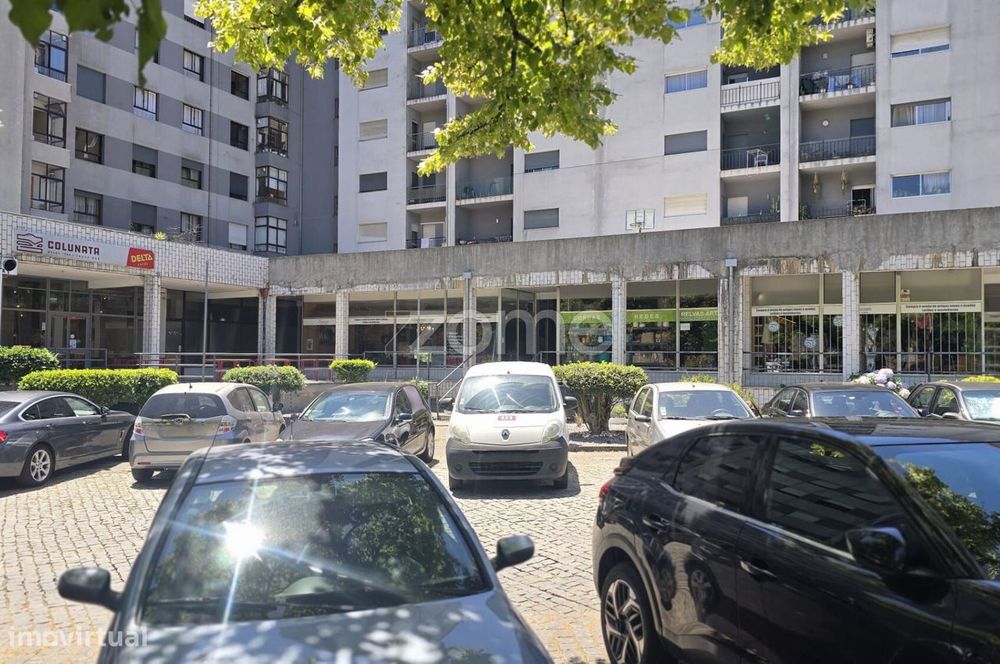 Stores in ARO Shopping Centre