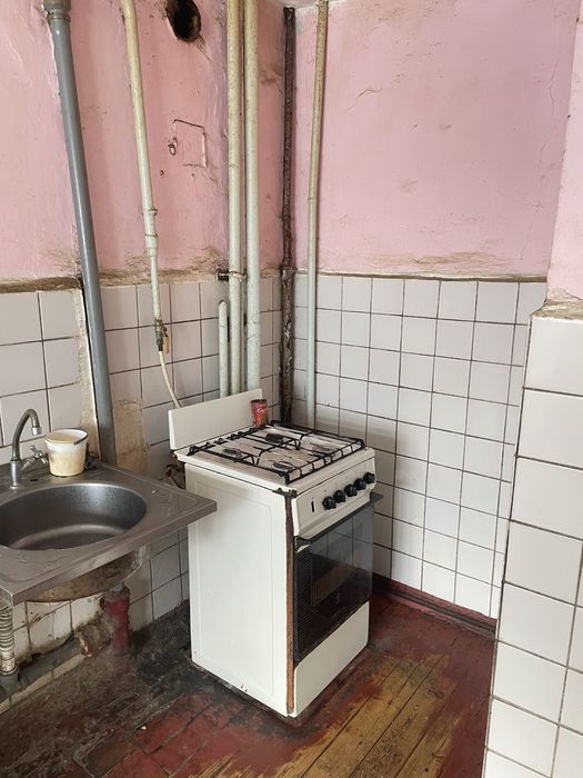 Продаеться КІМНАТА в м.Фастів