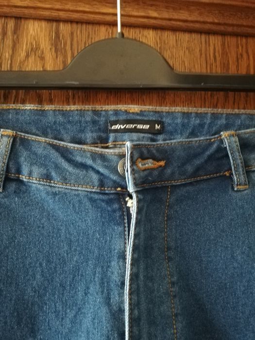 Krótkie jeansowe spodenki Diverse