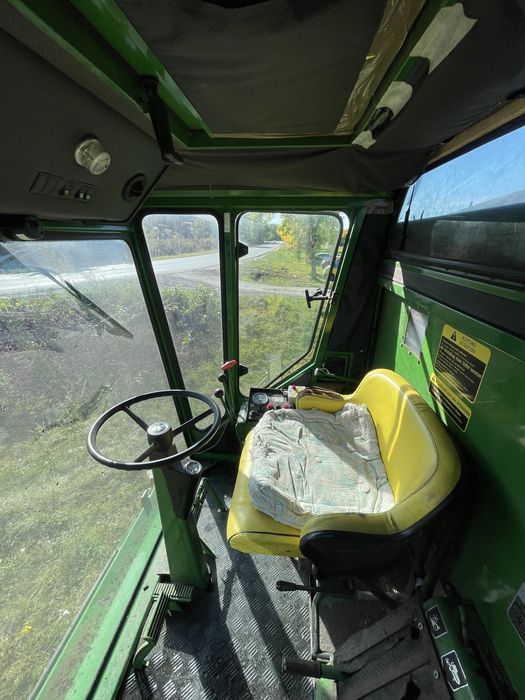 Комбайн John Deere 952