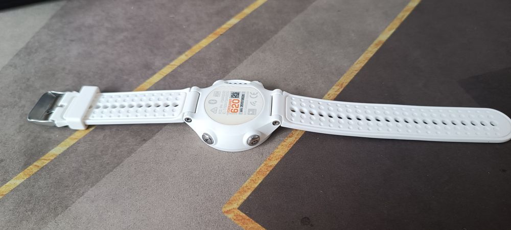 Garmin forerunner 620 корпус, ремінець, акумулятор.