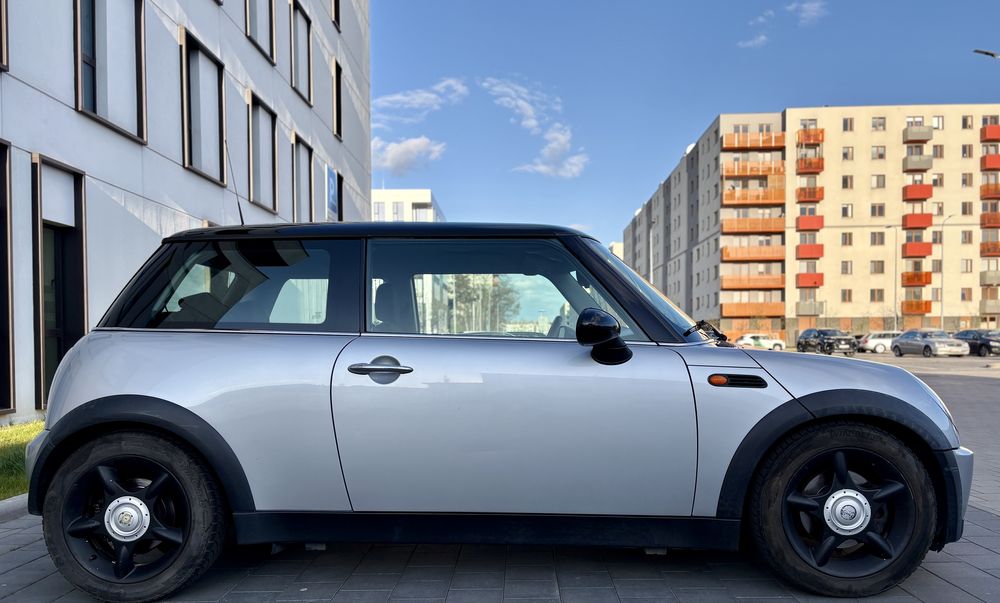 Mini Cooper 1,6b  SCT