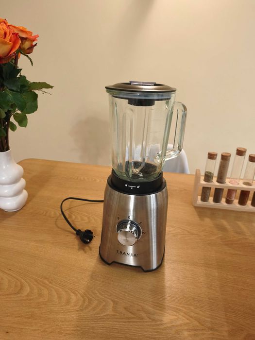 Blender kielichowy Simply Fresh 1600W