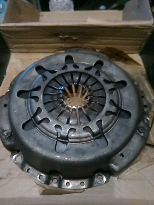 Продам корзину сцепления форд фокус мк2