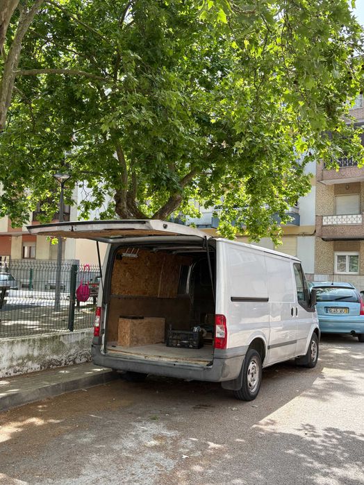 Alugo Carinha - Ford Transit Van