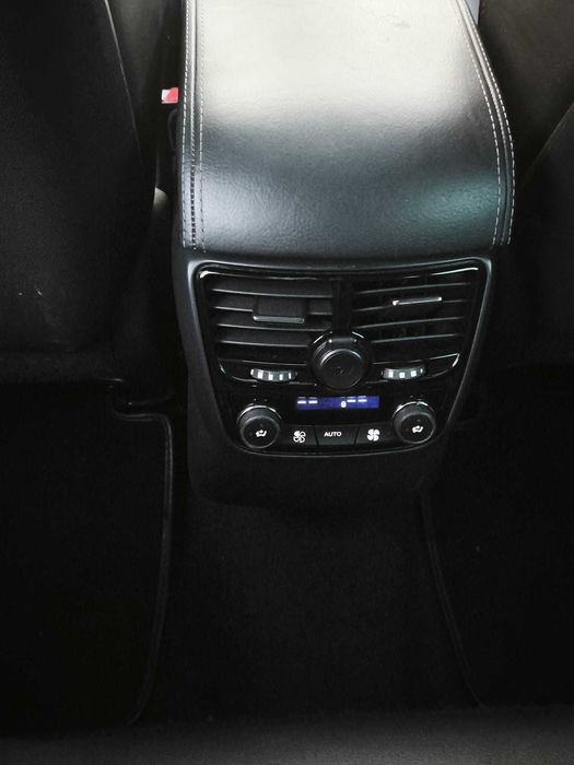 Peugeot 508 SW 1.6 e-HDi Automática 120cv | Teto Panorâmico | Full Extras