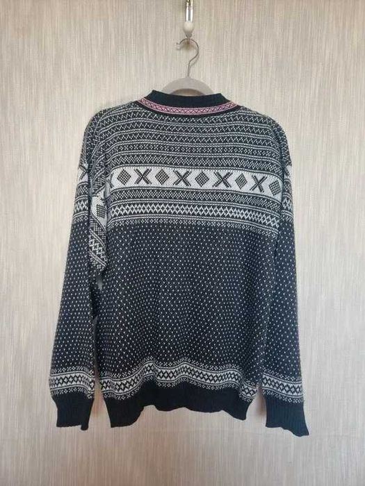 Norweski sweter z wełną