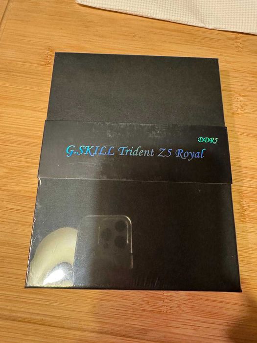 Memórias G.SKILL Trident Z5 Royal
Ainda fechadas na embalagem selada.