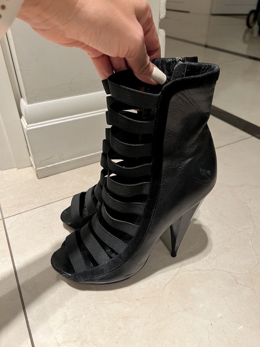 Gucci sandałki na szpilce roz 40