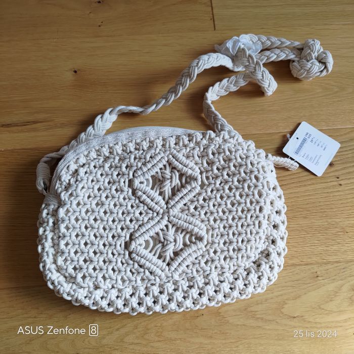 Torebka pleciona Promod