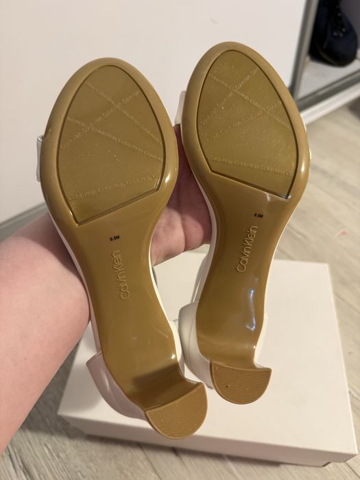 Босоніжки calvin klein 38.5 р