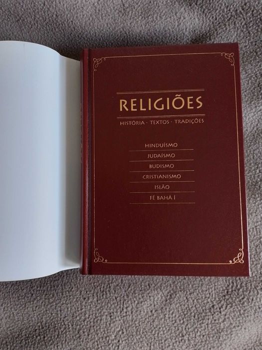 Religiões: História, Textos, Tradições – Paulinas (Capa Dura)