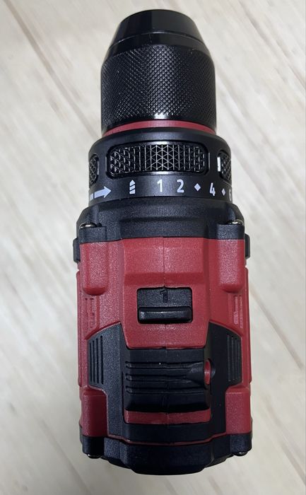 Шуруповерт Vitals AU1832c BL/безщ/32Нм/без Акб та ЗП/Кейс/Метал патрон