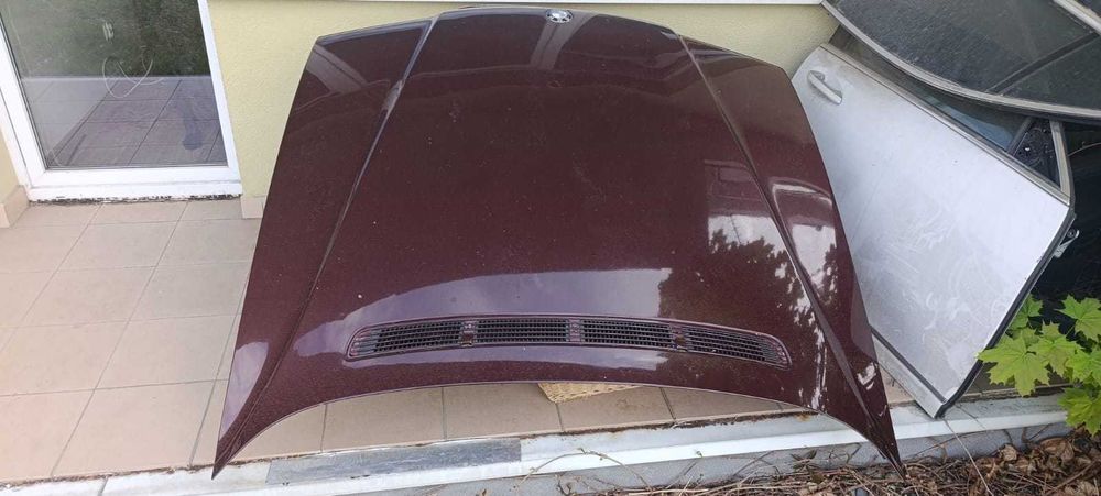 Maska bmw e38 ładna bez rdzy