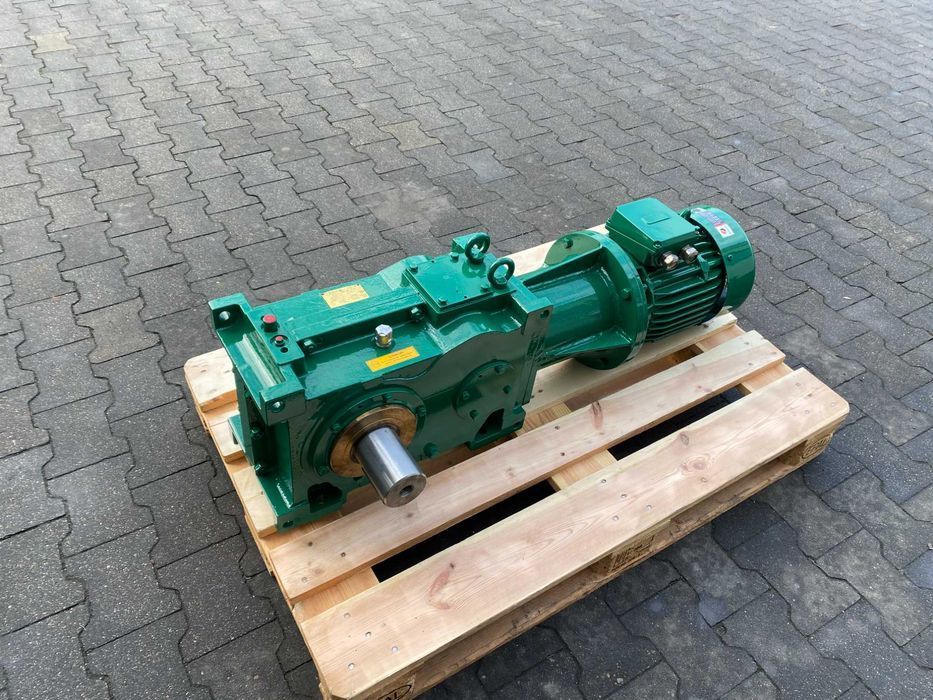 motoreduktor / przekładnia 5,5kW 72obr.
