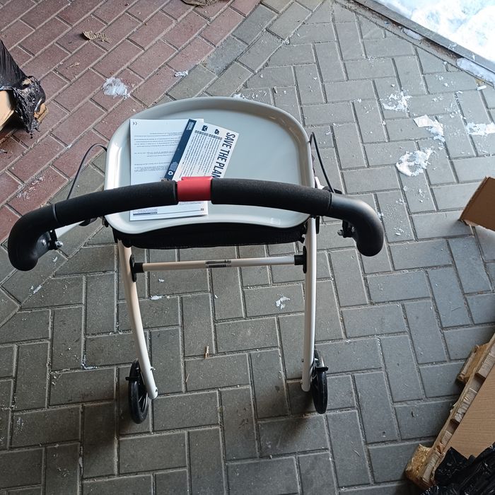 Chodzik dla seniora KMINA PRO (rollator) – stan jak nowy, kompletny