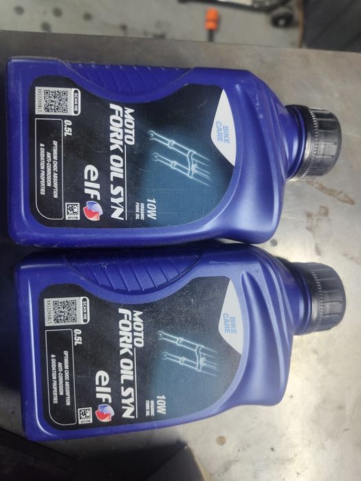 Гидравлическое масло для вилок мотоциклов Elf Moto Fork Oil Syn 10W