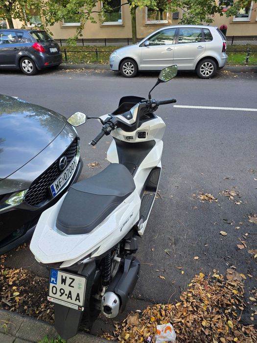 Skuter Honda PCX 2024