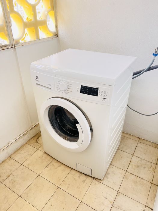 Máquina de Lavar Roupa Electrolux 7kg 1200RPM