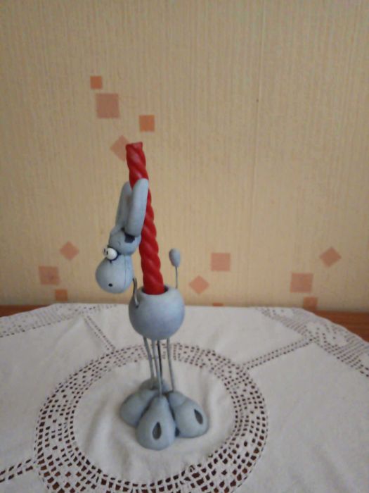 Świecznik figurka osła