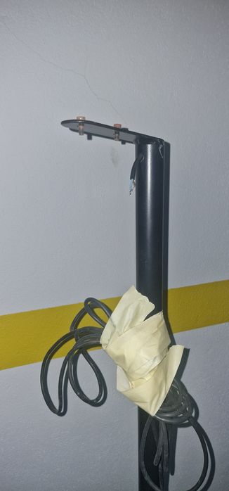 2x Suporte para  colunas ou outro objectivo