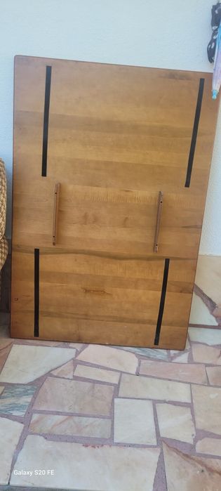 Mesa de jantar grande até 6 lugares
