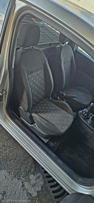 Fiesta Van Comercial 1.4tdci