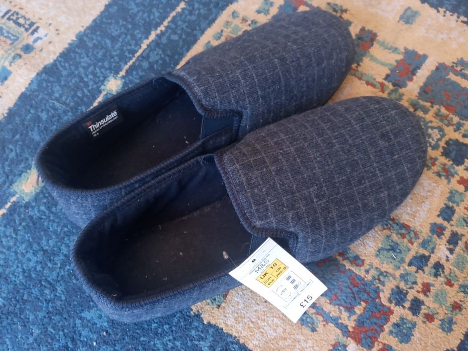 2. Buty męskie kapcie thinsulate  rozmiar 44,5 wkładka 28 cm